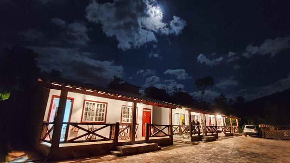 Recanto Serra Do Trovao 欧鲁普雷图 外观 照片